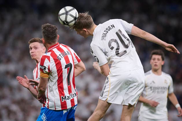 Real Madrid CF™s Dean Huijsen (r) and Girona FC™s Cristhian Stuani during La Liga match. April 10, 2026 (20260410141)