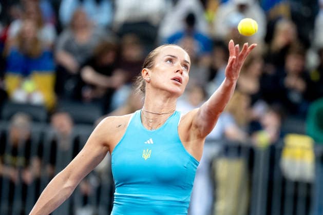 Katarzyna Kawa Vs Elina Svitolina - Billie Jean King Cup Qualifiers. Elina Svitolina of Ukraine competes in the Billie Jean King Cup Qualifiers, women s singles tennis match against Poland at the PreZero Arena in Gliwice, Poland, on April 10, 2026. Gliwice Poland  Copyright: xMarcinxGolbax originalFilename:golba-katarzyn260410_npCqd.jpg