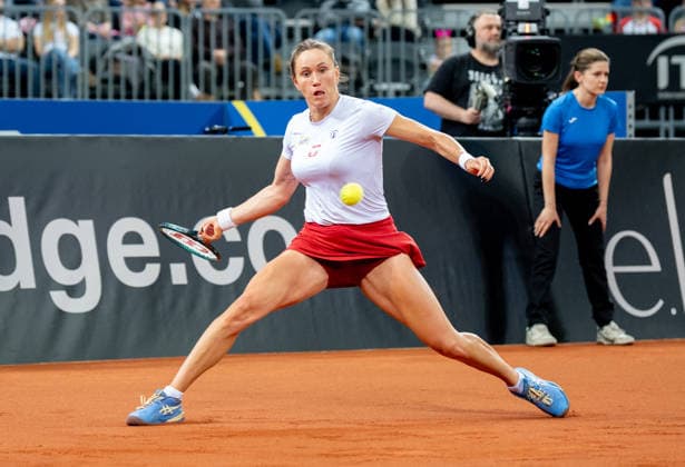 Katarzyna Kawa Vs Elina Svitolina - Billie Jean King Cup Qualifiers. Katarzyna Kawa of Poland competes in the Billie Jean King Cup Qualifiers, women s singles tennis match against Ukraine at the PreZero Arena in Gliwice, Poland, on April 10, 2026. Gliwice Poland  Copyright: xMarcinxGolbax originalFilename:golba-katarzyn260410_npgu9.jpg