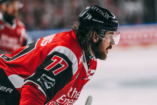 10.04.2026, xjmrgnx, Eishockey Penny DEL 1 2 Finale, Koelner Haie - Eisbären Berlin v.l. Ryan MacInnis (77, Koelner Haie) (DFL DFB REGULATIONS PROHIBIT ANY USE OF PHOTOGRAPHS as IMAGE SEQUENCES and or QUASI-VIDEO) Koeln *** 10 04 2026, xjmrgnx, Eishockey Penny DEL 1 2 Finale, Koelner Haie Eisbären Berlin v l Ryan MacInnis 77, Koelner Haie DFL DFB REGULATIONS PROHIBIT ANY USE OF PHOTOGRAPHS as IMAGE SEQUENCES and or QUASI VIDEO Koeln