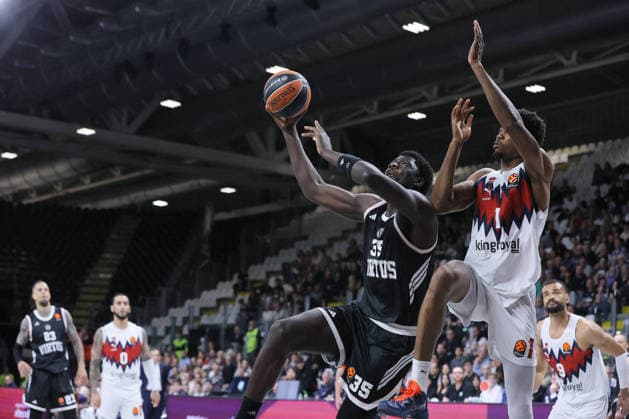 BASKET - Euroleague - Virtus Bologna vs Baskonia Vitoria 35 Mouhamet DIOUF Virtus Bologna Match BASKETBALL - EUROLEAGUE Virtus Bologna vs Kosner Baskonia Vitoria-Gasteiz 10-04-2026 01 Mamadi Diakite Vitoria-Gasteiz Match BASKETBALL - EUROLEAGUE Virtus Bologna vs Kosner Baskonia Vitoria-Gasteiz 10-04-2026 during Virtus Bologna vs Baskonia Vitoria, Basketball Euroleague match in Bologna, Italy, April 10 2026 Bologna Italy  Copyright: xIPAxSport ABACAx