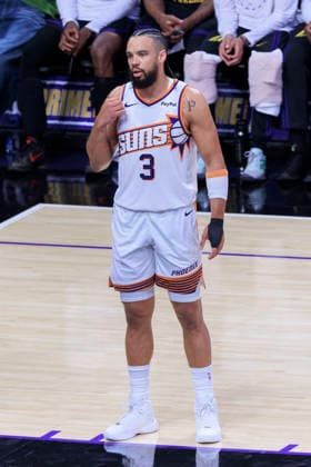 April 10, 2026, Los Angeles, California, USA: Dillon Brooks 3 of the Phoenix Suns during their regular season NBA, Basketball Herren, USA game against the Los Angeles Lakers on Friday April 10, 2026 at Crypto.com Arena in Los Angeles, California. Lakers defeat Suns, 101-73. ARIANA RUIZ PI Los Angeles USA - ZUMAp124 20260410_zaa_p124_014 Copyright: xArianaxRuizx