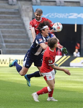 Simon Asta, Fabian Reese, Naatan Skyttä duel Match scene Action Sport Football Soccer DFL 2 Bundesliga Men 29 Matchday Season 2025 2026 11 04 2026 Hertha BSC Berlin vs 1 FC Kaiserslautern FCK DFL regulations prohibit any use of photographs as image sequences and or quasi video