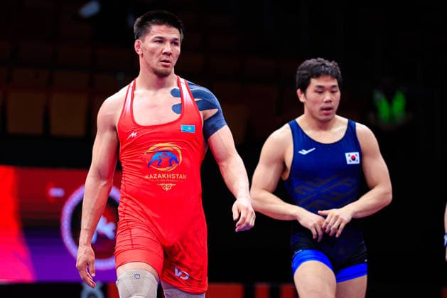 Senior Wrestling Asian Championships 86kg FS - Bolat Sakayev (KAZ) df. Gyeongyeon Lee (KOR) *** Senior Wrestling Asian Championships 86kg FS Bolat Sakayev KAZ df Gyeongyeon Lee KOR Copyright: xKostadinxAndonovx xUnitedxWorldxWrestlingx Kostadin Andonov United World Wrestling