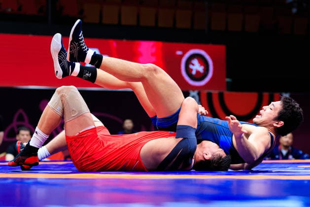 Senior Wrestling Asian Championships 86kg FS - Bolat Sakayev (KAZ) df. Gyeongyeon Lee (KOR) *** Senior Wrestling Asian Championships 86kg FS Bolat Sakayev KAZ df Gyeongyeon Lee KOR Copyright: xKostadinxAndonovx xUnitedxWorldxWrestlingx Kostadin Andonov United World Wrestling
