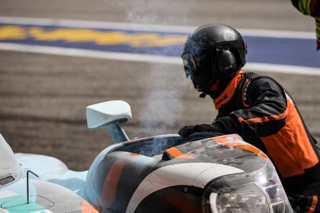 AUTO - ELMS - 4 HOURS OF BARCELONA 2026 03 GLORIEUX Jean (bel), HERNANDEZ Marlon (fra), ALVAREZ Sebastian (mex), DKR Engineering, Oreca 07 - Gibson, LMP2 Pro Am, mecaniciens, mechanics during the 4 Hours of Barcelona 2026, 1st round of the 2026 European Le Mans Series on the Circuit de Barcelona-Catalunya from April 10 to 12, 2026 in Barcelona, Spain - BarcelonaSpain  Copyright: xXavixBonillax