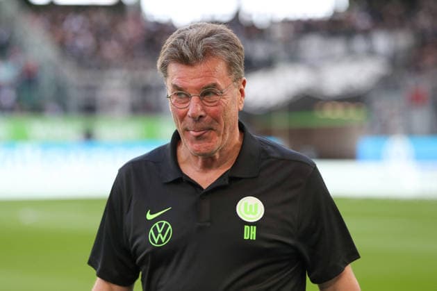 11.04.2026, xgox, Fussball - 1.Bundesliga VfL Wolfsburg - Eintracht Frankfurt emspor, v.l. Dieter Hecking (Wolfsburg, Trainer) (DFL DFB REGULATIONS PROHIBIT ANY USE OF PHOTOGRAPHS as IMAGE SEQUENCES and or QUASI-VIDEO) Wolfsburg *** 11 04 2026, xgox, Soccer 1 Bundesliga VfL Wolfsburg Eintracht Frankfurt emspor, v l Dieter Hecking Wolfsburg, Coach DFL DFB REGULATIONS PROHIBIT ANY USE OF PHOTOGRAPHS as IMAGE SEQUENCES and or QUASI VIDEO Wolfsburg