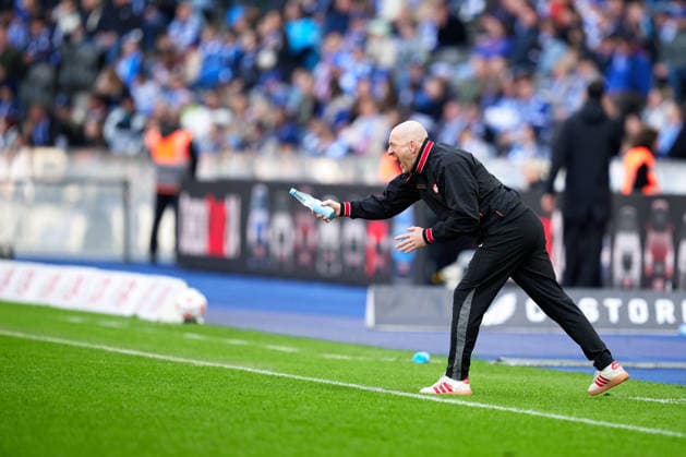 Torsten Lieberknecht 1 FC Kaiserslautern, Head Coach , GER, Hertha BSC vs ,1 FC Kaiserslautern, 2 Bundesliga, Season 2025 2026, 29 Matchday, 11 04 2026 DFL REGULATIONS PROHIBIT ANY USE OF PHOTOGRAPHS AS IMAGE SEQUENCES AND OR QUASI VIDEO GER, Hertha BSC vs ,1 FC Kaiserslautern, 2 Bundesliga, Season 2025 2026, 29 Matchday, 11 04 2026 Berlin Copyright: xClaudiusxRauch,xEibner-Pressefotox xClaudiusxRauchx EP_CRH