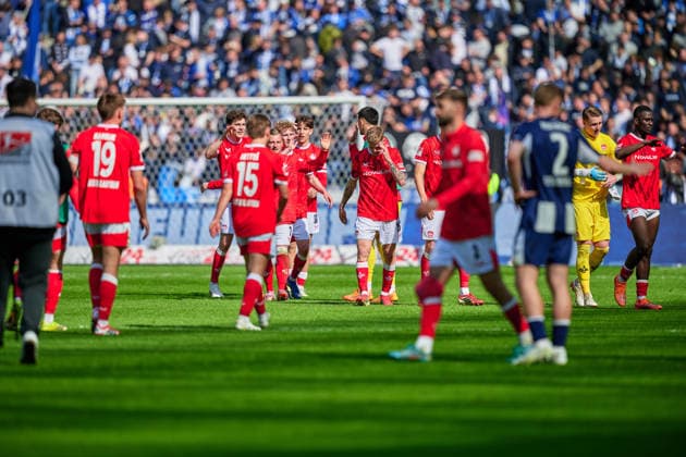 1 FC Kaiserslautern, cheers about victory, GER, Hertha BSC vs ,1 FC Kaiserslautern, 2 Bundesliga, Season 2025 2026, Matchday 29, 11 04 2026 DFL REGULATIONS PROHIBIT ANY USE OF PHOTOGRAPHS AS IMAGE SEQUENCES AND OR QUASI VIDEO GER, Hertha BSC vs ,1 FC Kaiserslautern, 2 Bundesliga, Season 2025 2026, Matchday 29, 11 04 2026 Berlin Copyright: xClaudiusxRauch,xEibner-Pressefotox xClaudiusxRauchx EP_CRH