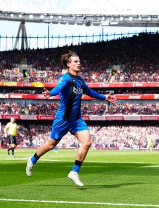 Alex Scott of Bournemouth celebrates scoring a goal after making it 2-1 Arsenal v AFC Bournemouth, Premier League, Football, Emirates Stadium, London, UK - 11 Apr 2026London Emirates Stadium United Kingdom EDITORIAL USE ONLY No use with unauthorised audio, video, data, fixture lists, club league logos or live services. Online in-match use limited to 120 images, no video emulation. No use in betting, games or single club league player publications. Copyright: xJavierxGarcia Shutterstockx 16823522af