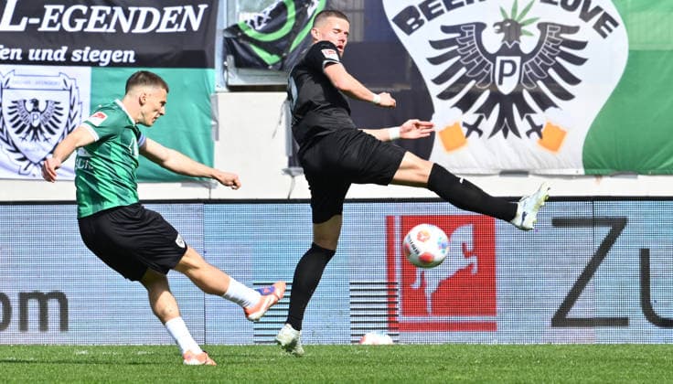 11 04 2026 Soccer Season 2025 2026 2 Soccer Bundesliga 29 Matchday SC Preußen Preussen Münster SCP SpVgg Greuther Fürth SGF Kleeblatt Sportfoto Zink xwoxzix DFL regulations prohibit any use of photographs as image sequences and or quasi video only for editorial use Tobias Raschl 32, Preußen Münster Jan Elvedi 15, SpVgg Greuther Fürth