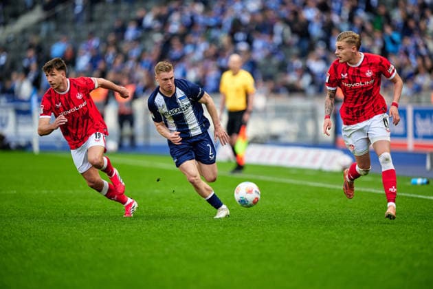 Daniel Hanslik 1 FC Kaiserslautern, 19 , Josip Brekalo Hertha BSC, 07 , Norman Bassette 1 FC Kaiserslautern, 17 , GER, Hertha BSC vs ,1 FC Kaiserslautern, 2 Bundesliga, Season 2025 2026, Matchday 29, 11 04 2026 DFL REGULATES PROHIBIT ANY USE OF PHOTOGRAPHS AS IMAGE SEQUENCES AND OR QUASI VIDEO GER, Hertha BSC vs ,1 FC Kaiserslautern, 2 Bundesliga, Season 2025 2026, 29 Matchday, 11 04 2026 Berlin Copyright: xClaudiusxRauch,xEibner-Pressefotox xClaudiusxRauchx EP_CRH