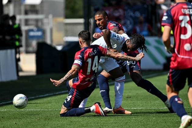Alessandro Deiola of Cagliari Calcio during Cagliari Calcio vs US Cremonese, Italian soccer Serie A match in Cagliari, Italy, April 11 2026  Copyright: xLuigixCanu IPAxSportx xipa-agency.netx xx IPA_73885412 IPA_Agency_IPA73885412