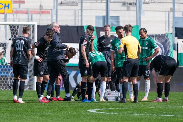 Germany Soccer 2 Bundesliga, Season 2025 26, Matchday 29, Preußen Münster vs SpVgg Greuther Fürth, 11 04 2026, LVM Preußenstadion Münster, North Rhine-Westphalia Injury interruption Marco John SpVgg Greuther Fürth, 24 Copyright: xLeonxFrickx
