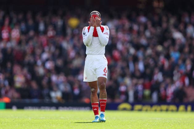 Arsenal gegen Bournemouth 11. April 2026, London Premier League Fußball Arsenal gegen AFC Bournemouth Gabriel von Arsenal reagiert nach Ablauf der Spielzeit, nachdem Arsenal 2  Copyright: xCharlottexWilsonx xOffsidexOffside