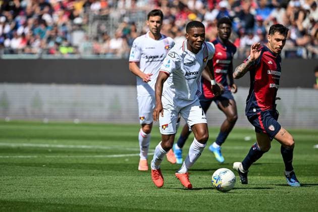 David Okereke of US Cremonese during Cagliari Calcio vs US Cremonese, Italian soccer Serie A match in Cagliari, Italy, April 11 2026  Copyright: xLuigixCanu IPAxSportx xipa-agency.netx xx IPA_73886323 IPA_Agency_IPA73886323