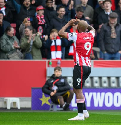 Brentford v Everton Premier League Igor Thiago of Brentford celebrates his first goal against Everton during the Premier League match at the Gtech Community Stadium, Brentford 11 04 2026 UK Newspapers OUT Copyright: xGraemexWilcocksonx FIL-23267-0062