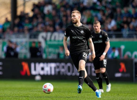 April 11, 2026, Muenster, Germany: SpVgg Greuther Fuerth midfielder DONI ARIFI (28) during the match between SC Pruessen Muenster and SpVgg Greuther Fuerth in the 2. Bundesliga on April 11, 2026, in Muenster, Germany...DFL REGULATIONS PROHIBIT ANY USE OF PHOTOGRAPHS AS IMAGE SEQUENCES AND OR QUASI-VIDEO Muenster Germany - ZUMAc201 20260411_zap_c201_021 Copyright: xScottxColemanx