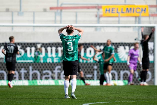 April 11, 2026, Muenster, Germany: SC Preussen Muenster defender PAUL JAECKEL (3) looks on and reacts after a missed scoring chance during the match between SC Pruessen Muenster and SpVgg Greuther Fuerth in the 2. Bundesliga on April 11, 2026, in Muenster, Germany...DFL REGULATIONS PROHIBIT ANY USE OF PHOTOGRAPHS AS IMAGE SEQUENCES AND OR QUASI-VIDEO Soccer 2026: Pruessen Muenster 0:0 SpVgg Greuther Fuerth  - ZUMAc201 20260411_zap_c201_049 Copyright: xScottxColemanx