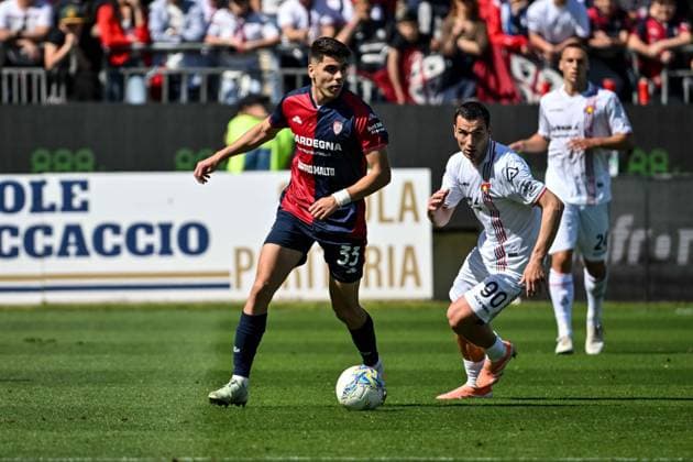 Adam Obert of Cagliari Calcio during Cagliari Calcio vs US Cremonese, Italian soccer Serie A match in Cagliari, Italy, April 11 2026  Copyright: xLuigixCanu IPAxSportx xipa-agency.netx xx IPA_73886248 IPA_Agency_IPA73886248