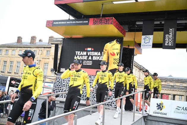 11-04-2026 Presentazione Squadre Paris - Roubaix 2026; 2026, Visma - Lease A Bike; Compiegne; 