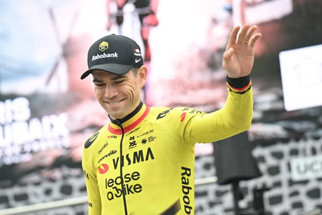 11-04-2026 Presentazione Squadre Paris - Roubaix 2026; 2026, Visma - Lease A Bike; Van Aert, Wout; Compiegne; 