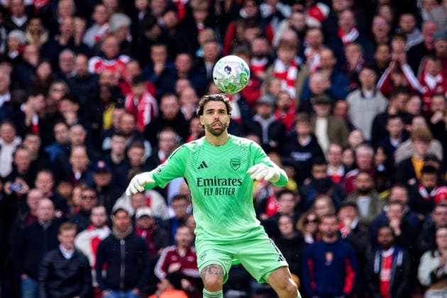 LONDON, ENGLAND - APRIL 11: David Raya of Arsenal during the Premier League match between Arsenal and Bournemouth at Emirates Stadium on April 11, 2026 in London, England.  Copyright: xPedroxPorru MBxMediax