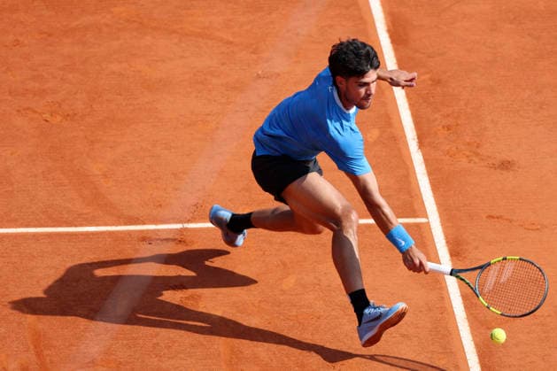 Rolex Monte-Carlo Masters - Day Seven Carlos Alcaraz of Spain plays a backhand during his Semi Final match against Valentin Vacherot of Monaco on day Seven of the Rolex Monte-Carlo Masters at Monte-Carlo Country Club on April 11, 2026 in Monte-Carlo, Monaco. Monaco Monte-Carlo Country Club Monte_Carlo Monaco Copyright: xAllstarxPicturexLibraryxLtdx
