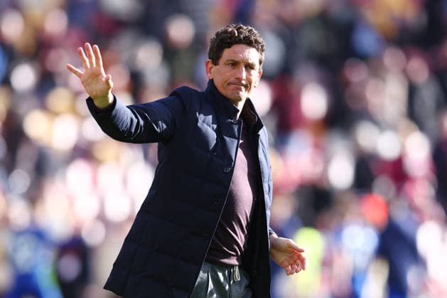London, England, 11th April 2026. Keith Andrews, Manager of Brentford applauds the fans after the Brentford vs Everton Premier League match at Gtech Community Stadium, London. Picture credit should read: Paul Terry Sportimage EDITORIAL USE ONLY. No use with unauthorised audio, video, data, fixture lists, club league logos or live services. Online in-match use limited to 120 images, no video emulation. No use in betting, games or single club league player publications. SPI_058_PT_Brentford_Everton SPI-4678-0058