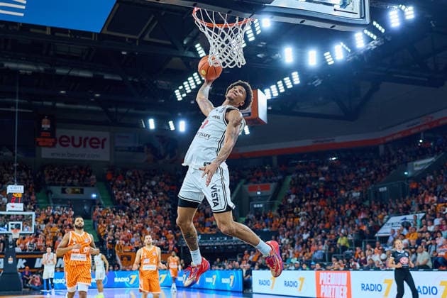 Dunking, Dunk by Demarcus Marquette Demonia BMA365 Bamberg Baskets, 08 GER, ratiopharm ulm vs BMA365 Bamberg Baskets, Basketball, 29 Matchday, EasyCredit BBL, Season 2025 2026, 11 04 2026 GER, ratiopharm ulm vs BMA365 Bamberg Baskets, Basketball, 29 Matchday, EasyCredit BBL, Season 2025 2026, 11 04 2026 New Ulm Copyright: xEibner-Pressefoto GeraldxOelze-dexStoppanyx EP_ODS