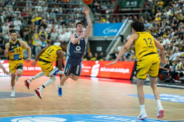 Jonas Mattisseck ALBA Berlin, 09 , GER, MHP RIESEN Ludwigsburg vs ALBA Berlin, Basketball Bundesliga, easycredit BBL, Matchday 29, Season 2025 2026, 11 04 2026, GER, MHP RIESEN Ludwigsburg vs ALBA Berlin, Basketball Bundesliga, easycredit BBL, Matchday 29, Season 2025 2026, 11 04 2026 Ludwigsburg Copyright: xEibner-Pressefoto SaschaxWaltherx EP_EER