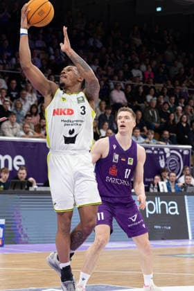 Barmer 2 Basketball Bundesliga ProA, BG Goettingen vs BBC Bayreuth, Sparkassen Arena Goettingen 11 04 2026 ProA, Goettingen, Germany 11 04 2026 Rayshawn Mart BBC Bayreuth, 3 at the basket, Barmer ProA 2 Basketball Bundesliga, Game of BG Goettingen vs BBC Bayreuth, Sparkassen Arena Goettingen Copyright: xBEAUTIFULxSPORTS Freudensteinx