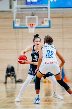 BB 1BL Damen Syntainics MBC Lions BC Pharmaserv Marburg Romy Bär GISA Lions MBC waehrend der Saison 2025 2026 im Halbfinale Playoff im Spiel 1 von 5 in der DBBL Toyota Bundesliga Syntainics MBC Lions und BC Pharmaserv Marburg in der SWH Arena am 11 April 2026 in Halle Saale, Sachsen Anhalt, Germany