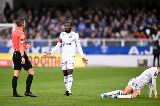 AJ Auxerre v FC Nantes - Ligue 1 McDonald s 2025 2026 42 Elisha OWUSU (aja) during the Ligue 1 McDonald s match between Auxerre and Nantes at Stade Abbe Deschamps on April 11, 2026 in Auxerre, France. Auxerre France  Copyright: xFEPx 776348346
