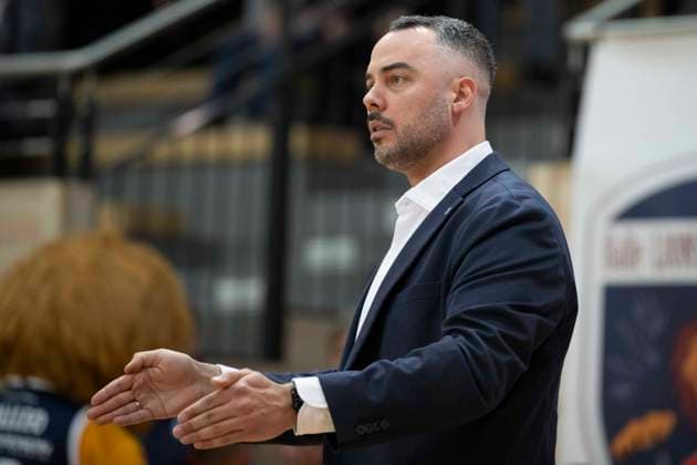 Toyota DBBL 2025 2026 Syntainics MBC vs BC Marburg Blue Dolphins Playoff Semifinal, Game 1 Halle Saale, Germany April 11, 2026 In the picture coach Timur Topal Halle gestures, gestures, gestures, Halle Saale swh Arena Sachsen Anhalt Germany
