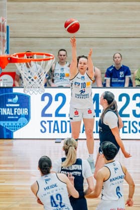 BB 1BL Women Syntainics MBC Lions BC Pharmaserv Marburg Lucy Michel BC Pharmaserv Marburg during the 2025 2026 season in the semi-final playoff in game 1 of 5 in the DBBL Toyota Bundesliga Syntainics MBC Lions and BC Pharmaserv Marburg at the SWH Arena on April 11, 2026 in Halle Saale, Sachsen Anhalt, Germany
