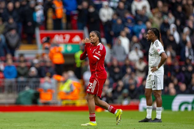Football - FA Premier League - Liverpool FC v Fulham FC LIVERPOOL, ENGLAND - Saturday, April 11, 2026: Liverpool s Rio Ngumoha applauds the Anfield crowd as he is substituted off during the FA Premier League match between Liverpool FC and Fulham FC at Anfield. (Photo by David Rawcliffe Propaganda) LIVERPOOL Anfield MERSEYSIDE ENGLAND  Copyright: xDavidxRawcliffex P2026-04-11-Liverpool_Fulham-87