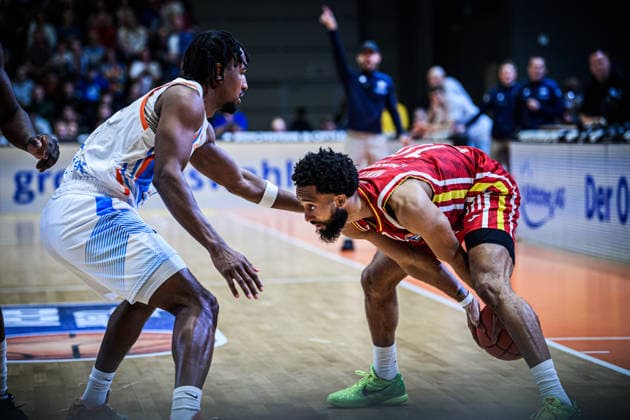 easycredit BBL Basketball Bundesliga 2025 2026 29 Matchday 11 04 2026 Science City Jena vs Fitness First Würzburg Baskets v re am Ball Davion Mintz Würzburg vs Keith Braxton Jena Sparkassen Arena
