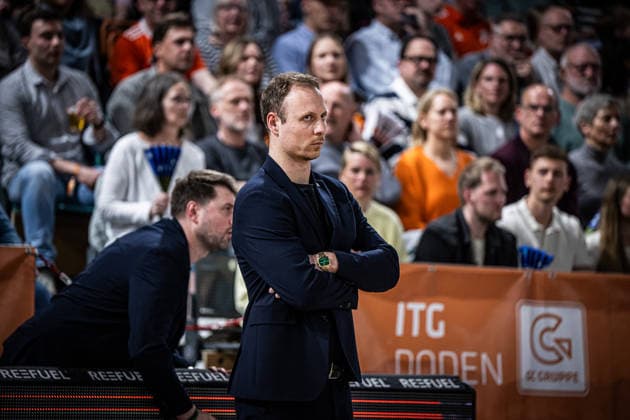 1 Basketball Bundesliga, easyCredit BBL, Season 2025 2026, Men, Main Round, Matchday 29, 11 04 2026, RASTA Vechta Gladiators Trier Jacques Schneider Head Coach VET CONCEPT Gladiators Trier during the game Vechta RASTA Dome Lower Saxony Germany