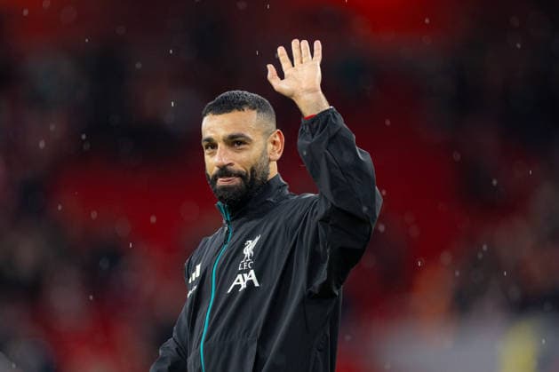 Football - FA Premier League - Liverpool FC v Fulham FC LIVERPOOL, ENGLAND - Saturday, April 11, 2026: Liverpool s Mohamed Salah waves to the supporters after the FA Premier League match between Liverpool FC and Fulham FC at Anfield. The game ended 2-0. (Photo by David Rawcliffe Propaganda) LIVERPOOL Anfield MERSEYSIDE ENGLAND  Copyright: xDavidxRawcliffex P2026-04-11-Liverpool_Fulham-113