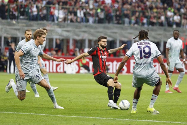 CALCIO - Serie A - AC Milan vs Udinese Calcio AC Milan s CHRISTIAN PULISIC in action against Udinese s THOMAS KRISTENSEN andUdinese s KINGSLEY EHIZIBUE during the Italian Serie A Enilive soccer championship football match between AC Milan and Udinese Calcio at San Siro Stadium on April 11th, 2026, Milan, Italy Milan Italy  Copyright: xIPAxSport ABACAx