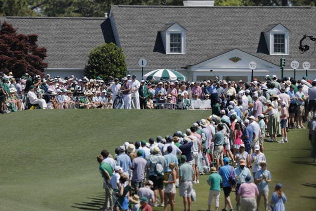 Golf 2026 Masters Tournament - Round 3 Tommy Fleetwood of England tees off on the first tee in Round 3 of the 2026 Masters tournament in August, Georgia, USA, 11 April 2026. Augusta United States  Copyright: xERIKxS.xLESSERx