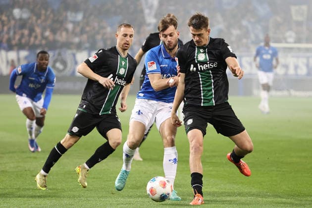 11 04 2026, xtvx, Fussball 2 Zweikampf, Duell, duel, tackle, compete Killian Corredor SV Darmstadt 98 Maik Nawrocki Hannover 96 Bundesliga, SV Darmstadt 98 Hannover 96 v l DFL DFB REGULATIONS PROHIBIT ANY USE OF PHOTOGRAPHS as IMAGE SEQUENCES and or QUASI VIDEO Darmstadt