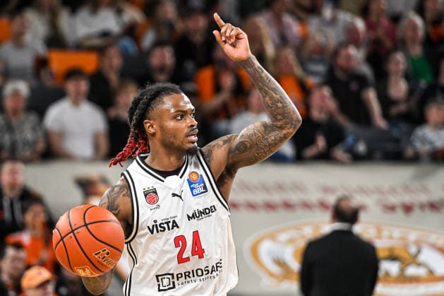 GER, BBL, ratiopharm Ulm vs BMA 365 Bamberg Baskets 11 04 2026, ratiopharm arena, Neu Ulm, GER, BBL, ratiopharm Ulm vs BMA 365 Bamberg Baskets, pictured Cobe Williams Bamberg, 24 nordphotoxGmbHx xHafner nph00200