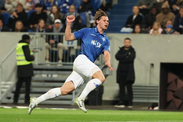 2026 04 11 xjfx 2 Bundesliga 29 Matchday SV Darmstadt 98 Hannover 96 v l , Fynn Luca Lakenmacher SV Darmstadt 98 in aktion, in action, DFL DFB REGULATIONS PROHIBIT ANY USE OF PHOTOGRAPHS as IMAGE SEQUENCES and or QUASI VIDEO Copyright: JoaquimxFerreira