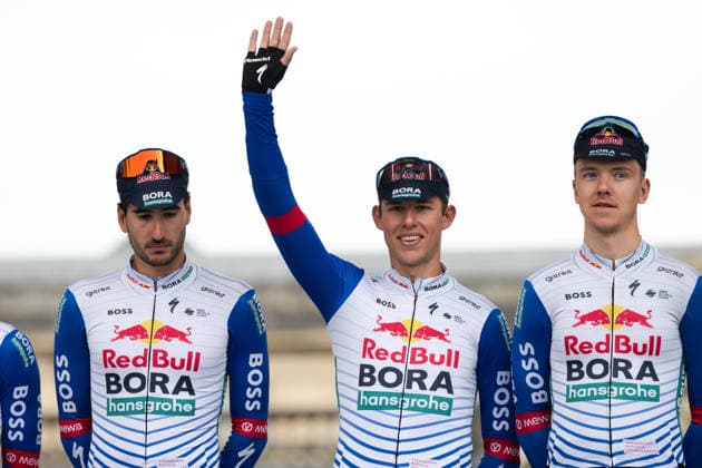Cycling, Paris Roubaix, Team Presentation Men, 11 04 2026 Center Laurence Pithie NZL, Red Bull BORA hansgrohe Compiegne France Copyright: xMarcelxHilgerx