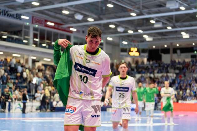 Josip Simic HSG Wetzlar 10 disappointed, disappointed looking, dissapointed, sad, frustrated, frustrated, frustrated after the defeat VfL Gummersbach HSG Wetzlar, Handball Daikin HBL Handball Bundesliga, 28 Matchday, 11 04 2026 Copyright: HMBxMedia xMarcoxBader