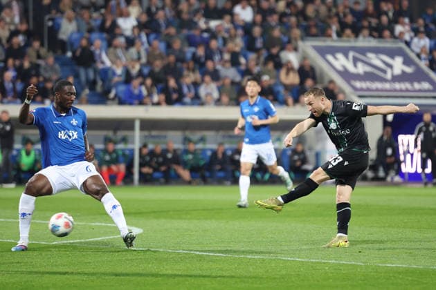 11 04 2026, xrekx, Soccer 2 Bundesliga, SV Darmstadt 98 Hannover 96 v l Goal kick to 0 1 by Maurice Neubauer Hannover 96 DFL DFB REGULATIONS PROHIBIT ANY USE OF PHOTOGRAPHS as IMAGE SEQUENCES and or QUASI VIDEO Darmstadt
