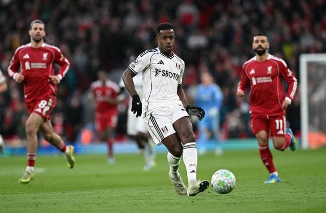 Ryan Sessegnon of Fulham Liverpool v Fulham, Premier League, Football, Anfield, Liverpool, UK - 11 Apr 2026Liverpool Anfield United Kingdom EDITORIAL USE ONLY No use with unauthorised audio, video, data, fixture lists, club league logos or live services. Online in-match use limited to 120 images, no video emulation. No use in betting, games or single club league player publications. Copyright: xAnnaxGowthorpe Shutterstockx 16823590bq