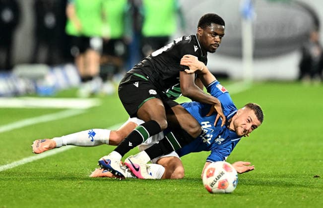 11 04 2026, xfux, Fussball 2 Bundesliga, SV Darmstadt 98 Hannover 96 v l Noel Aseko Hannover 96 , Fabian Nürnberger Nuernberger SV Darmstadt 98 DFL DFB REGULATIONS PROHIBIT ANY USE OF PHOTOGRAPHS as IMAGE SEQUENCES and or QUASI VIDEO Darmstadt